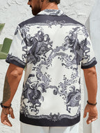 Camisa masculina de manga curta com estampa de cavalo