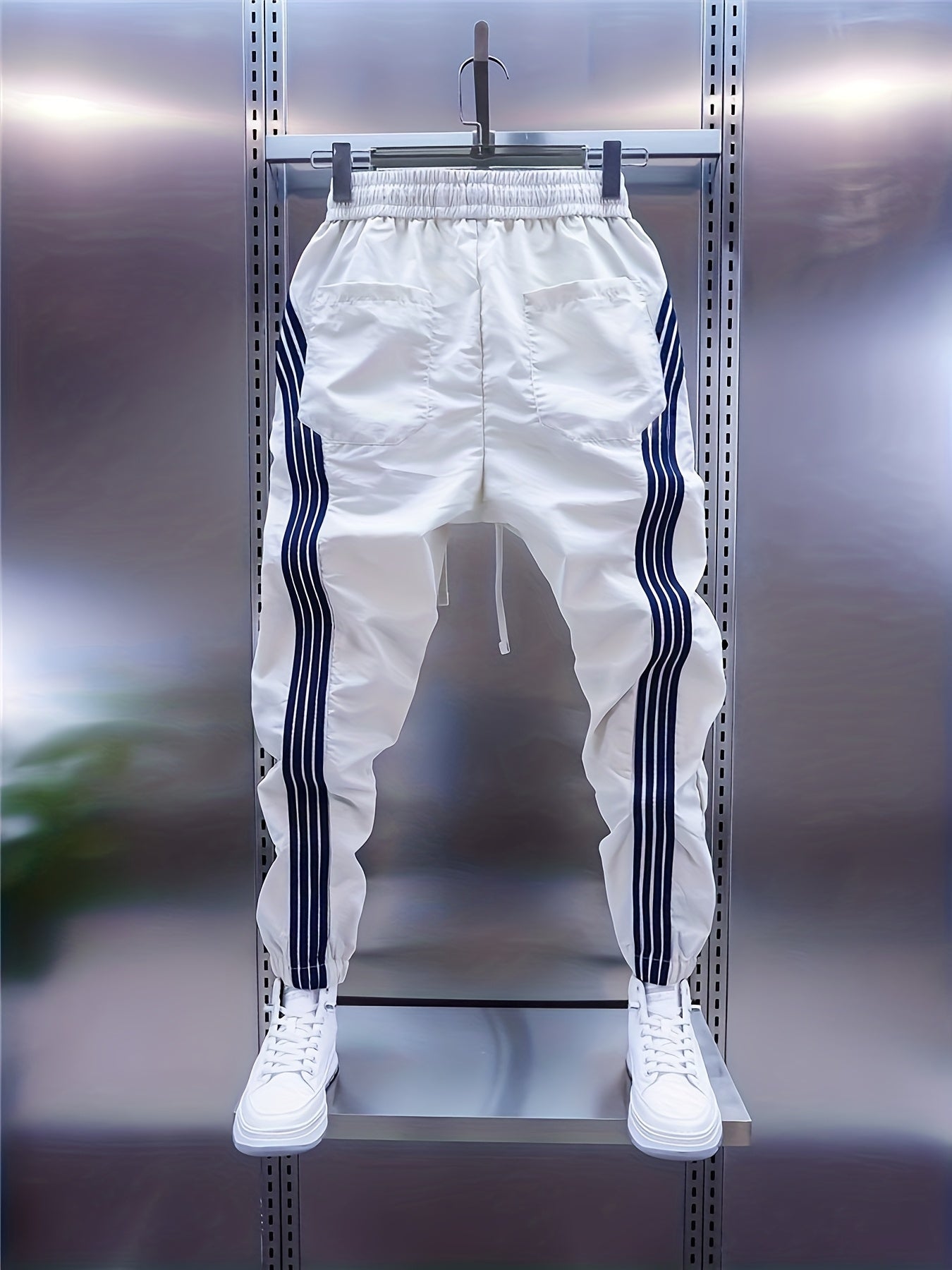 Calça cargo masculina casual, ideal para primavera/outono, com modelagem slim.