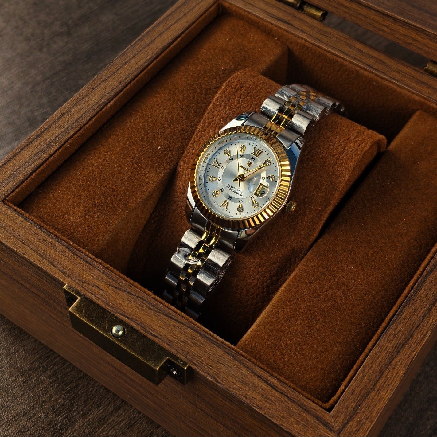 Reloj POEDAGAR de cuarzo compacto de lujo y elegante para hombre
